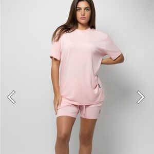 COMFRT bubblegum tee new in bag size small (oversized )